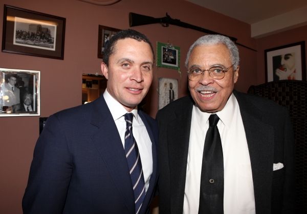 Former Tennessee Congressman Harold Ford, Jr. visits James Earl Jones backstage befor Photo