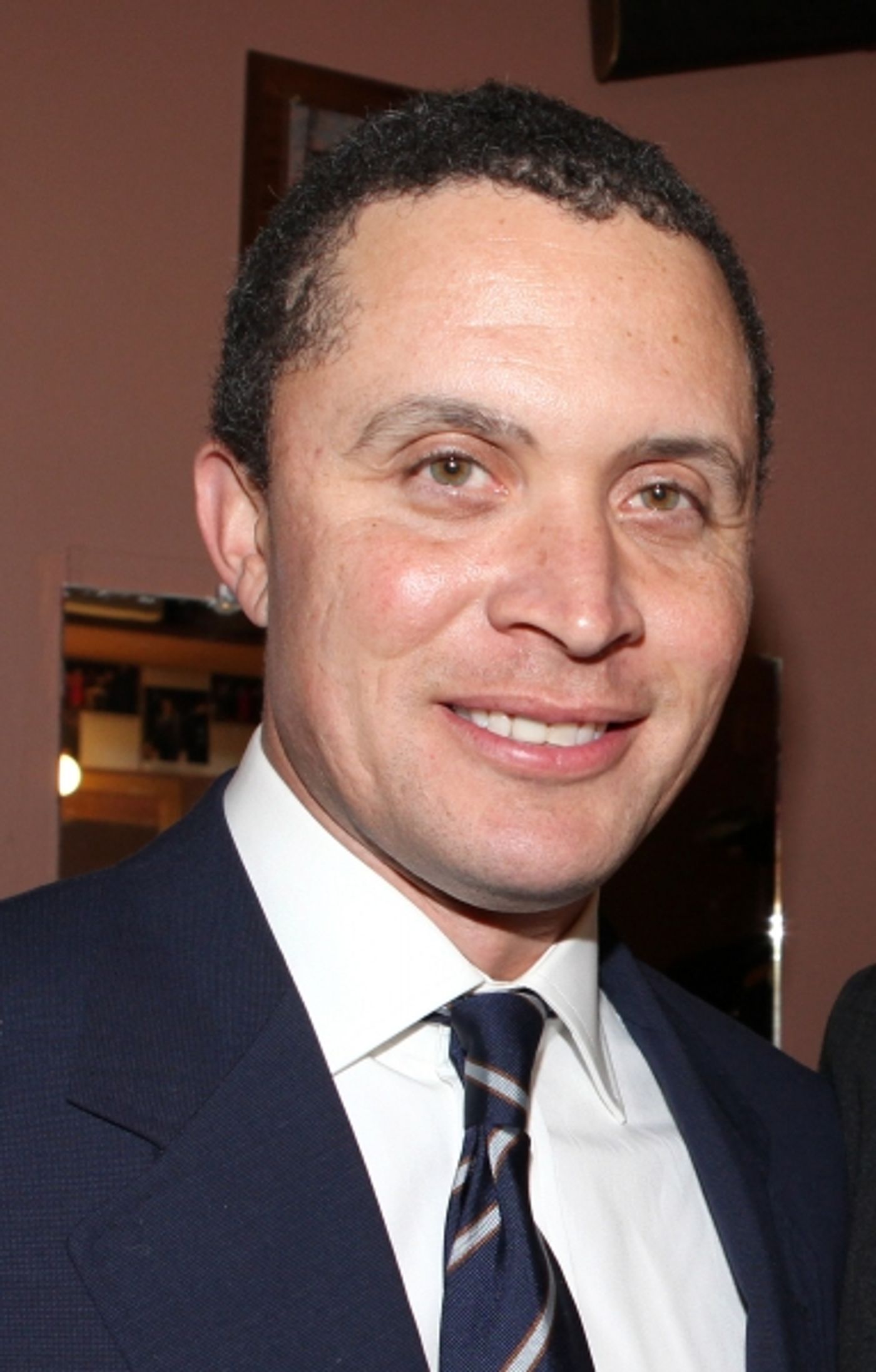 Photo Coverage Exclusive: Harold Ford Jr. visits James Earl Jones  Image