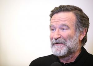 Robin Williams attends the 'Bengal Tiger at The Baghdad Zoo' Meet & Greet during Rehearsals at The New 42nd Street Studios in New York City. @ BroadwayWorld Robin Williams attends the 'Bengal Tiger at The Baghdad Zoo' Meet & Greet during Rehe Photo