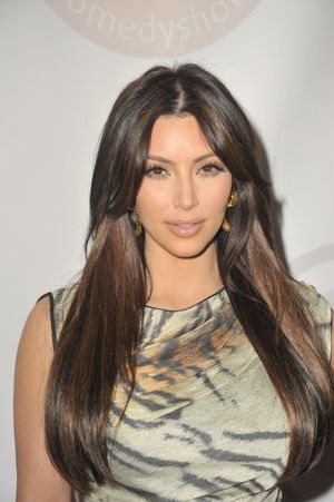 Kim Kardashian
@ BroadwayWorld Kim Kardashian
Photo