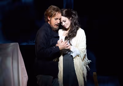 Anthony Warlow, Lucy Maunder Photo