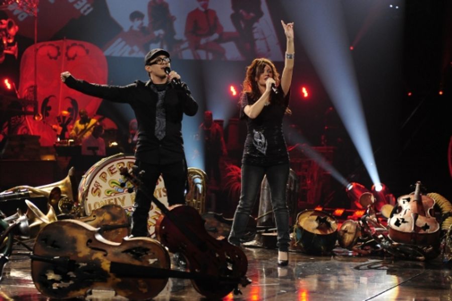 Photo Flash: AMERICAN IDOL Contestants Sing The Beatles Tonight! Image