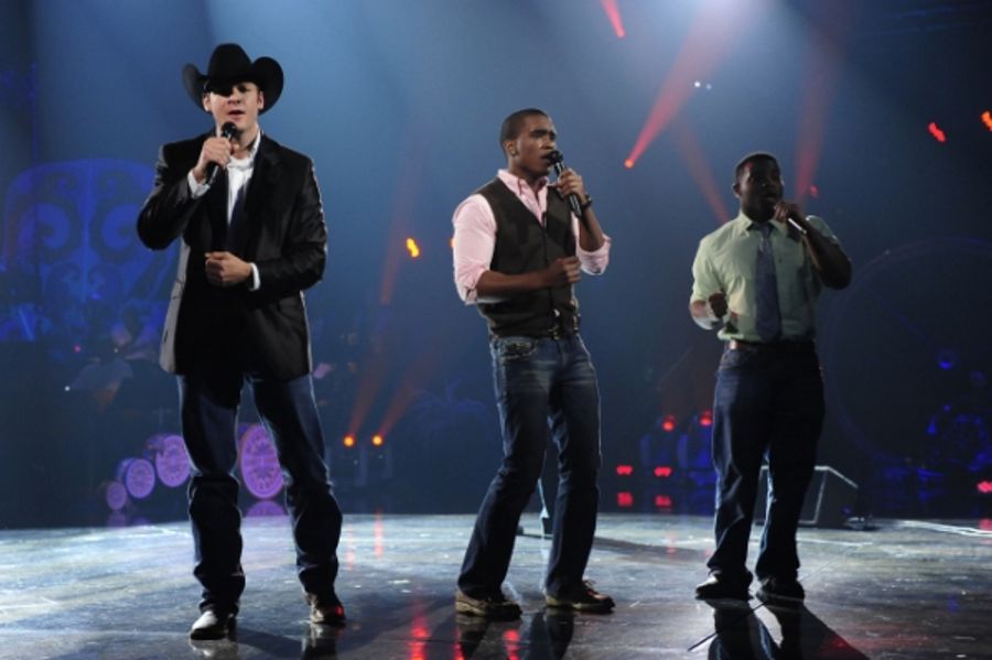 Photo Flash: AMERICAN IDOL Contestants Sing The Beatles Tonight! Image