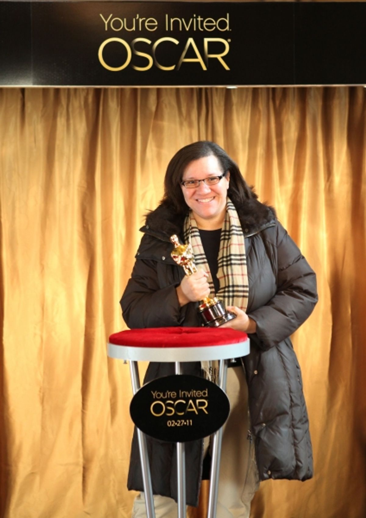 Meet The Oscars New York-Ribbon Cutting with Whoopi Goldberg at Vanderbilt Hall in Grand Central Terminal, New York City. pictured: a visitor at the Exhibit
 at 