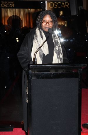 Meet The Oscars New York-Ribbon Cutting with Whoopi Goldberg at Vanderbilt Hall in Grand Central Terminal, New York City. @ BroadwayWorld Meet The Oscars New York-Ribbon Cutting with Whoopi Goldberg at Vanderbilt Hall in Gr Photo