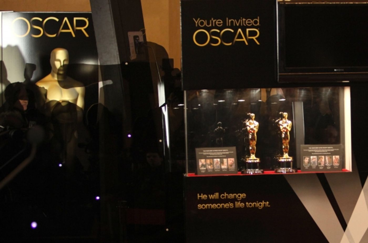 Photo Coverage: Meet The Oscars in NY with Whoopi - Ribbon Cutting Ceremony Photo Coverage: Meet The Oscars in NY with Whoopi - Ribbon Cutting Ceremony Image