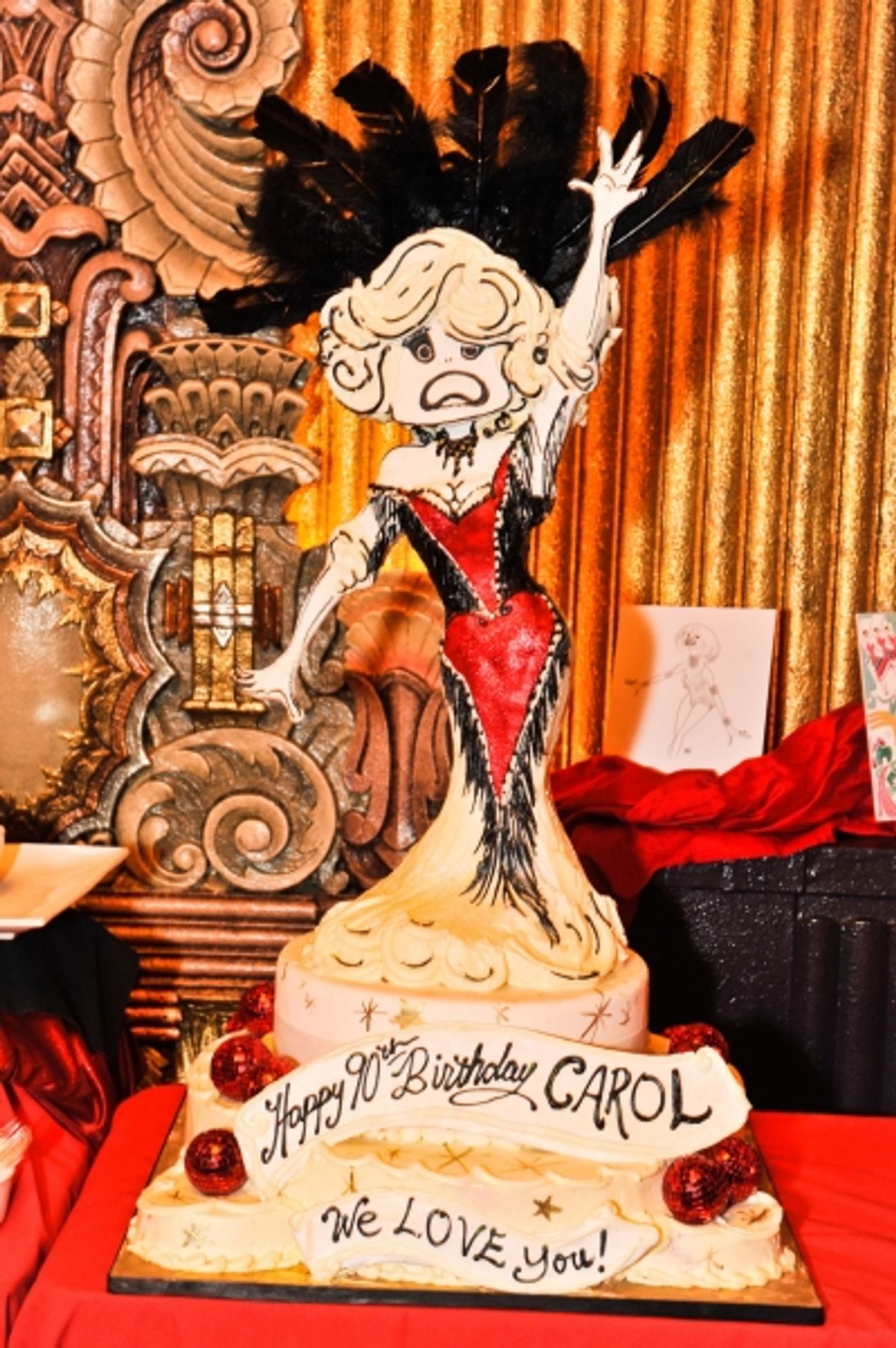 Photo Flash: Carol Channing Visits the Pantages Theatre Photo Flash: Carol Channing Visits the Pantages Theatre Image