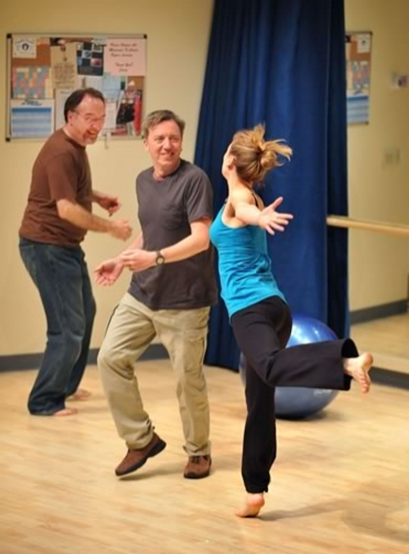 Photo Flash: CIRCLE MIRROR TRANSFORMATION Opens at KC Rep  Image