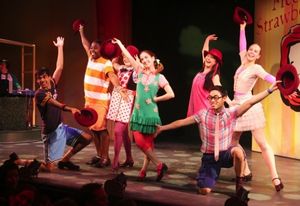 Sanjaya Malakar, Remy Zaken, and the cast of FRECKLEFACE STRAWBERRY
@ BroadwayWorld Sanjaya Malakar, Remy Zaken, and the cast of FRECKLEFACE STRAWBERRY
Photo