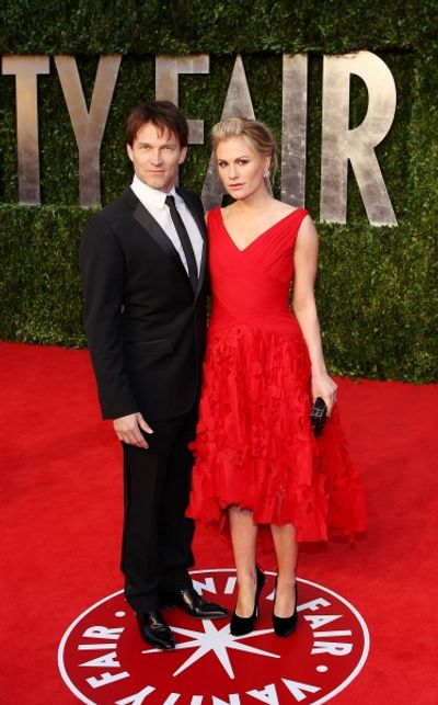 Anna Paquin & Stephen Moyer pictured at The Vanity Fair Oscar Party at Sunset Tower H Photo