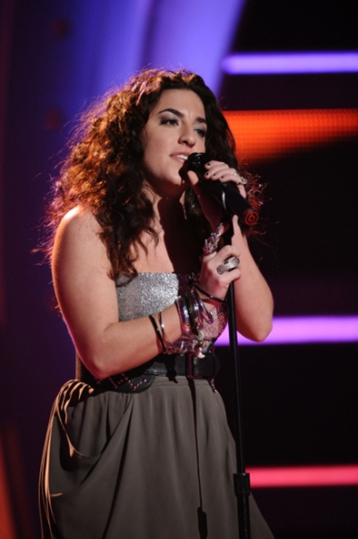Photo Flash: AMERICAN IDOL's Top 24 Perform!  Image