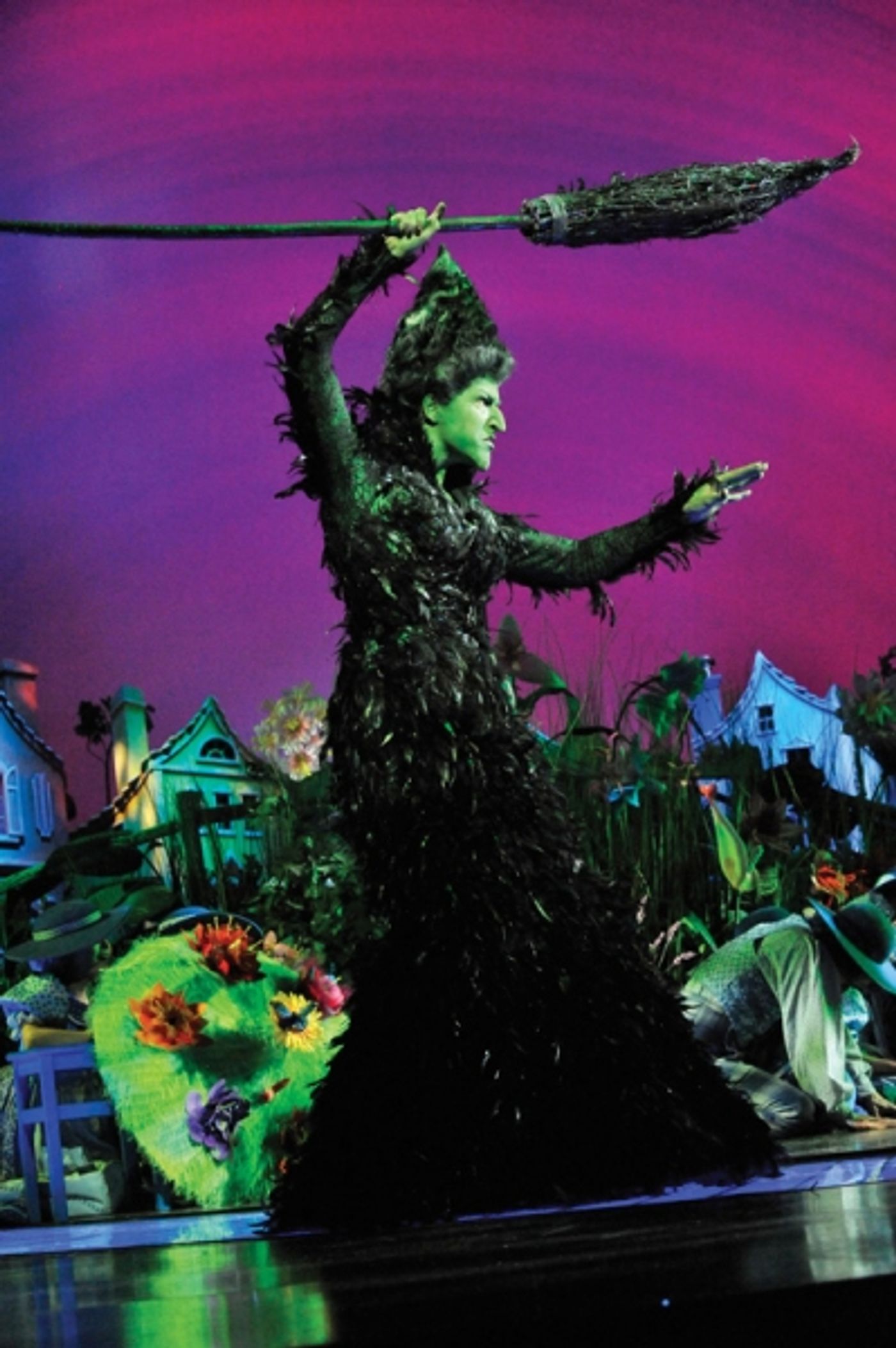Photo Flash: Andrew Lloyd Webber's THE WIZARD OF OZ Opens!  Image