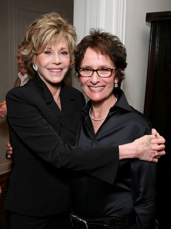MALIBU, CA - FEBRUARY 28: Cast member Jane Fonda (L) and host Eva Stern (R) pose duri Photo