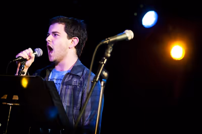 Alex Brightman Photo