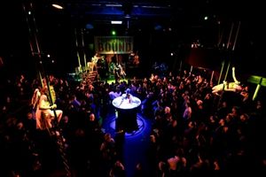 Gavin Creel with the Daughters of the Aether Photo