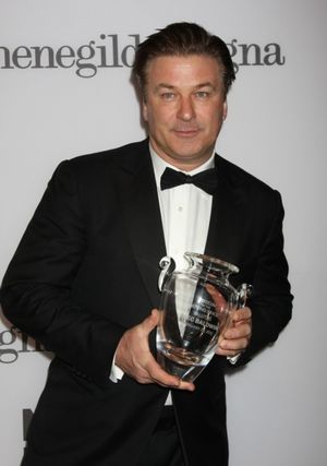 Alec Baldwin
Date Of Birth:
April 03, 1958 (54)
Birth Place:
Massapequa, NY, USA
Gender:
Male @ BroadwayWorld Alec Baldwin
Date Of Birth:
April 03, 1958 (54)
Birth Place:
Massapequa, NY, US Photo