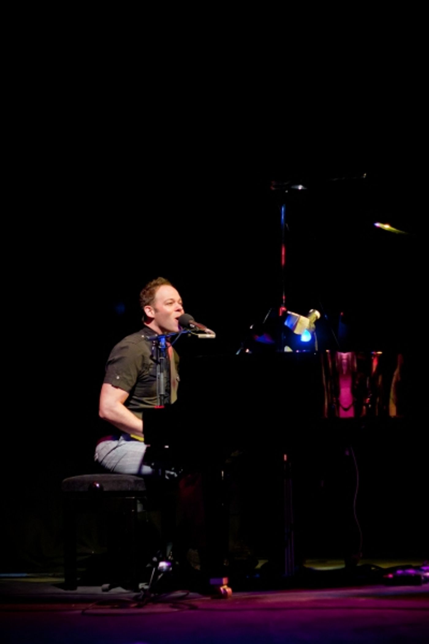 Photo Flash: Hadley Fraser, Rosalie Craig, et al. Sing Bobby Cronin  Image