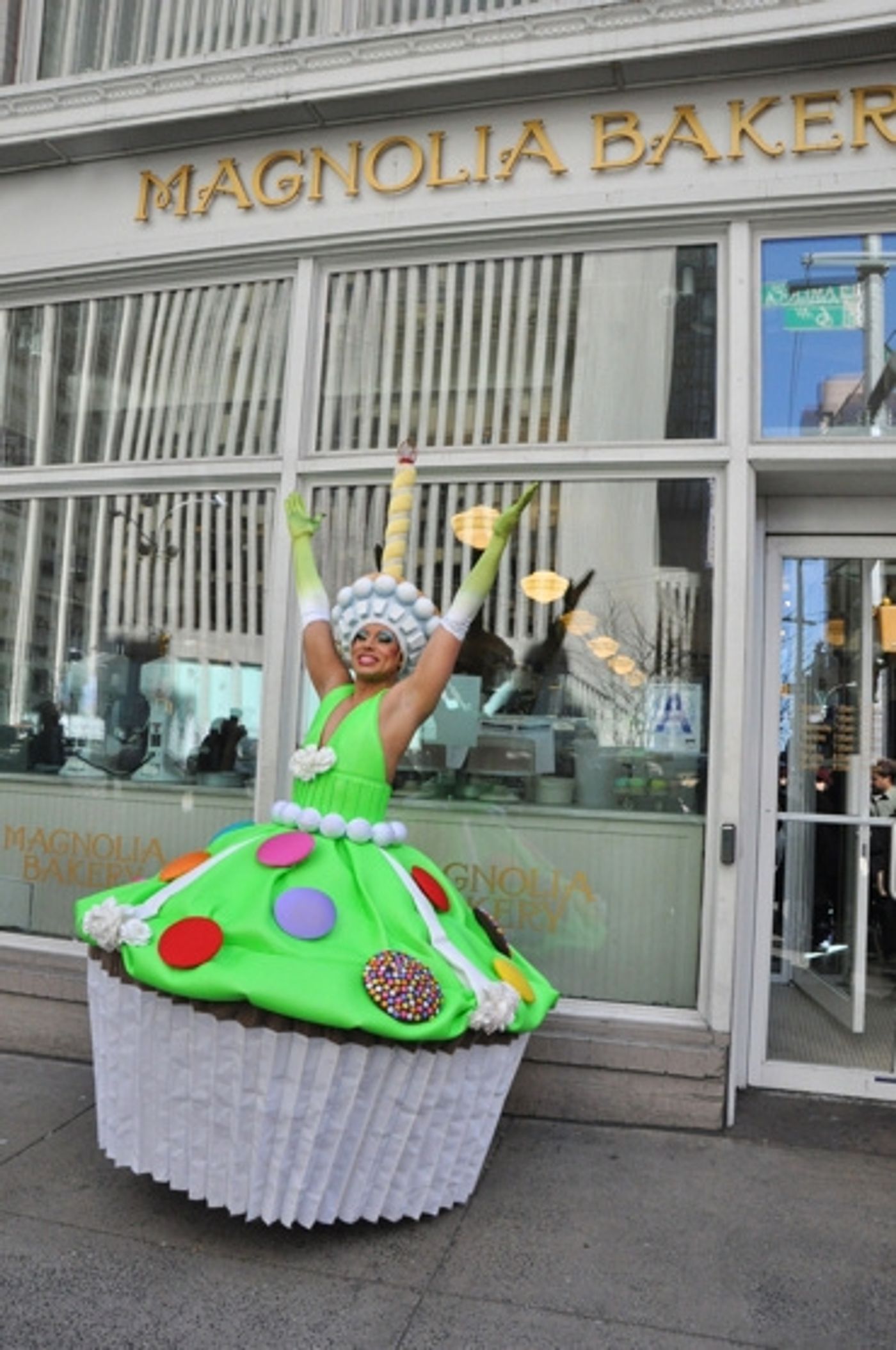 Photo Coverage: Magnolia Bakery Unveils 'The Priscilla Cupcake'!  Image