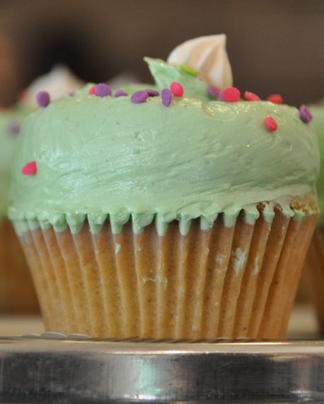 Photos: Magnolia Bakery Unveils 'The Priscilla Cupcake'! — photo 2 of 13