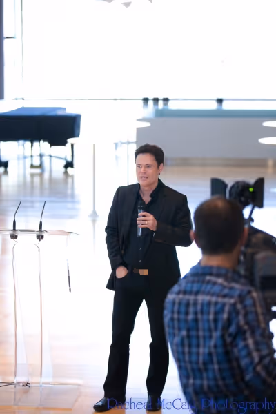 Donny Osmond takes audience questions Photo
