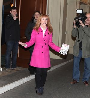 ''Kathy Griffin Wants A Tony" Meet & Greets the press and fans after adding two shows to her Broadway Engagement at the Belasco Theatre in New York City. @ BroadwayWorld ''Kathy Griffin Wants A Tony" Meet & Greets the press and fans after adding two shows Photo
