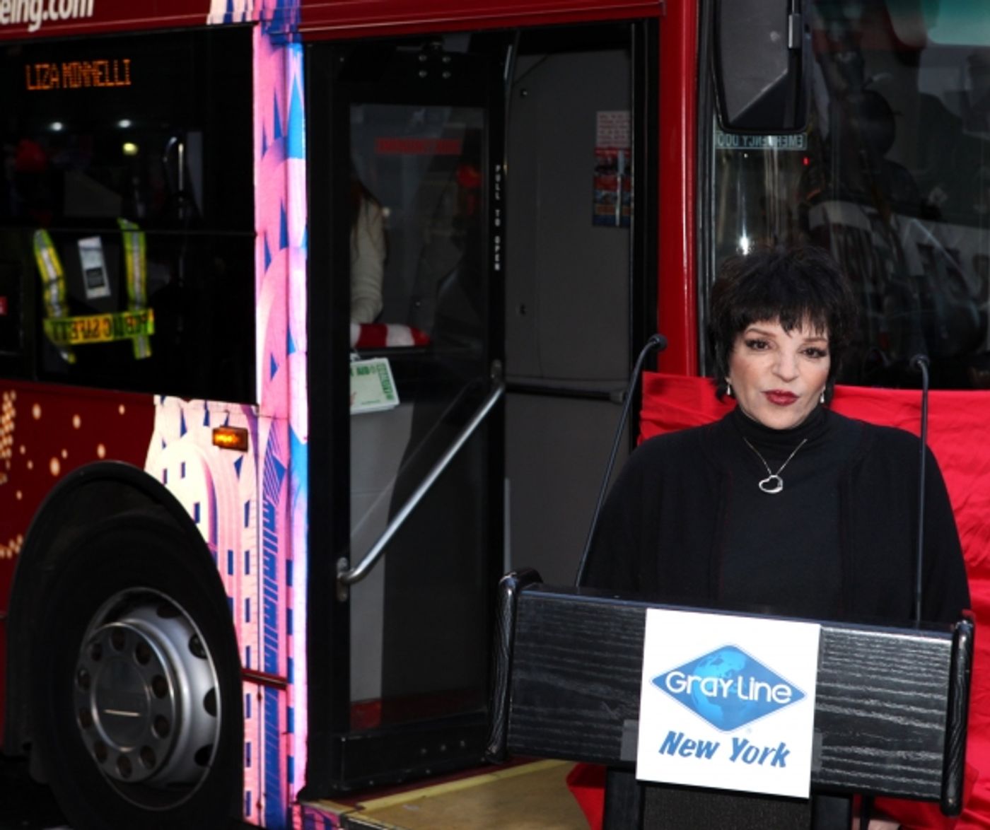 Photo Coverage: Gray Line's 'Ride Of Fame' Campaign Honors Liza Minnelli  Image