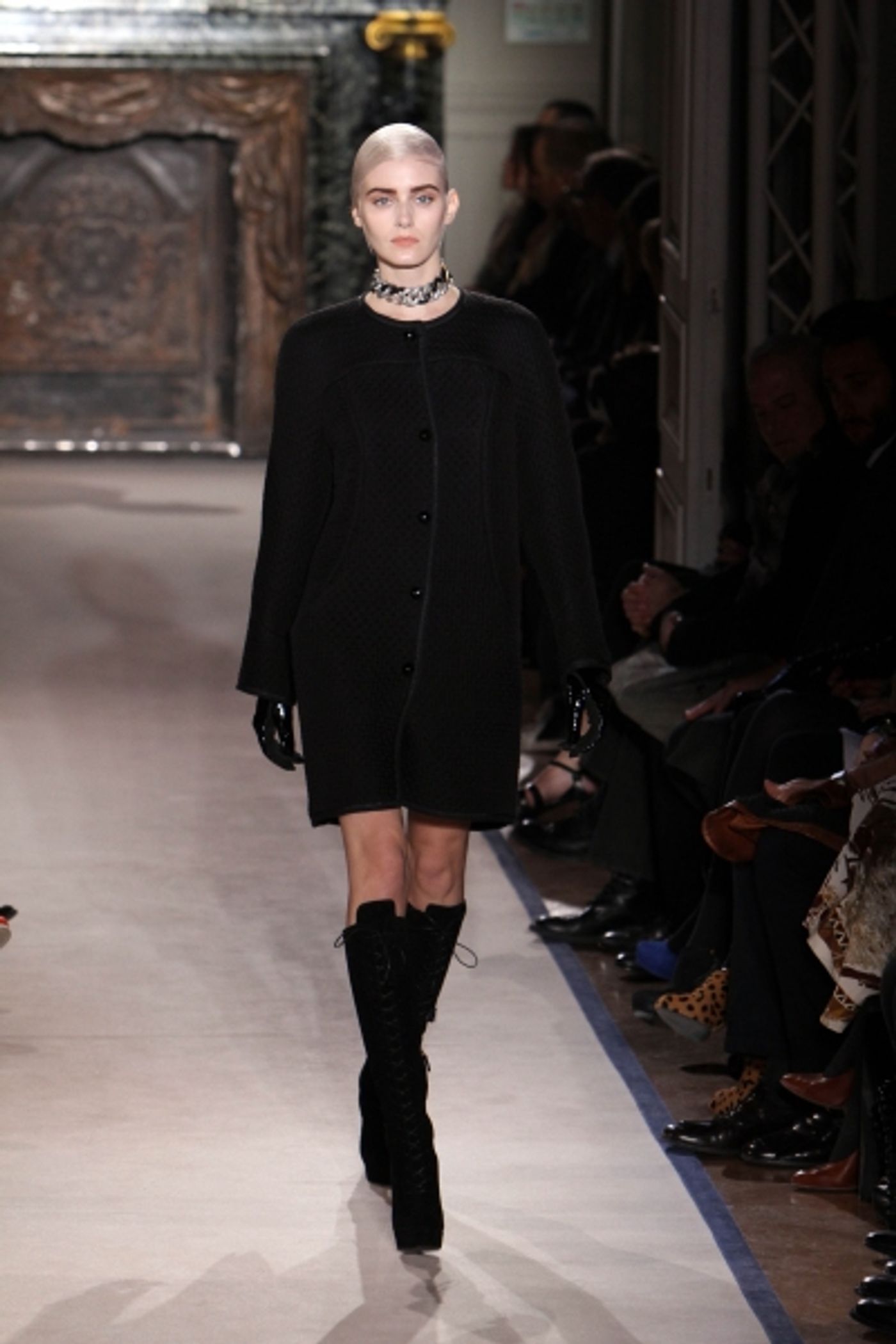Photo Flash: Yves Saint Laurent at Paris Fashion Week  Image