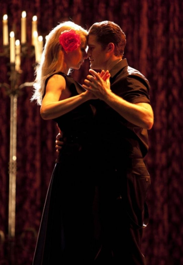 Gwyneth Paltrow, Matthew Morrison Photo