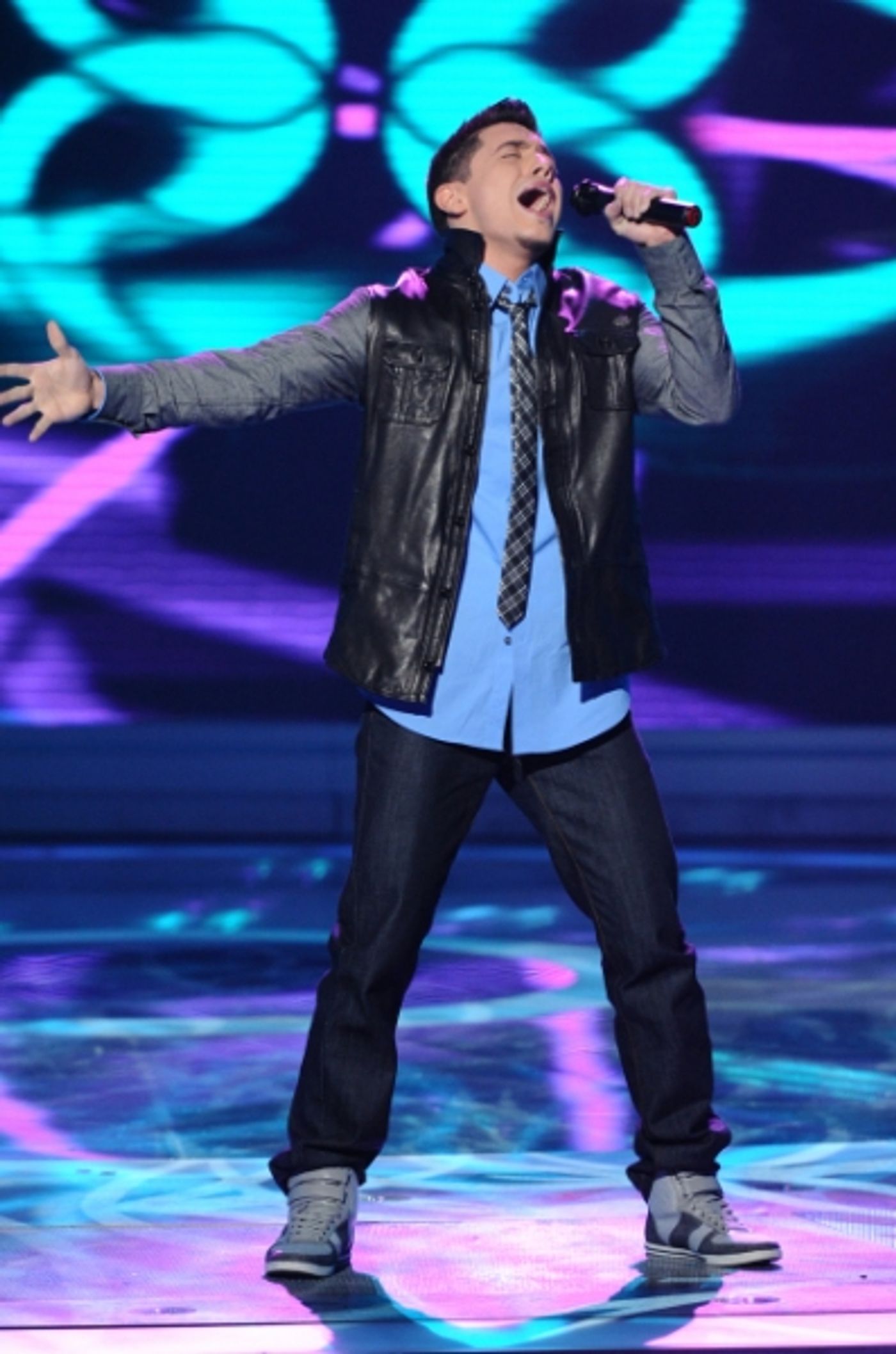 Photo Flash: AMERICAN IDOL's Top 13 Performs Tonight!  Image