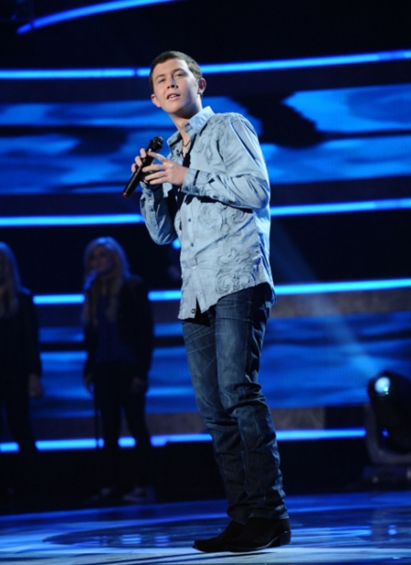 Photo Flash: AMERICAN IDOL's Top 13 Performs Tonight!  Image