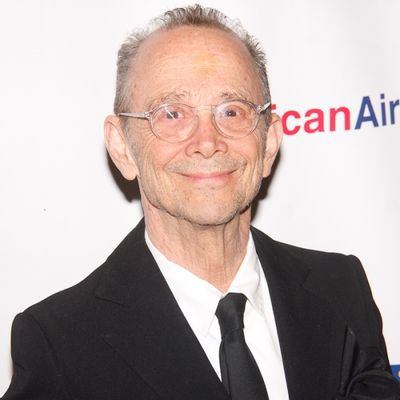 Joel Grey Photo
