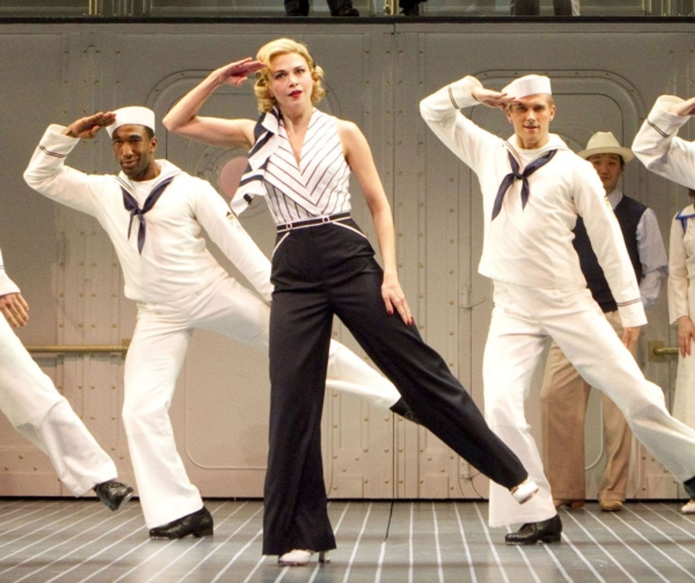 Photo Flash: First Look at Sutton Foster in ANYTHING GOES!  Image