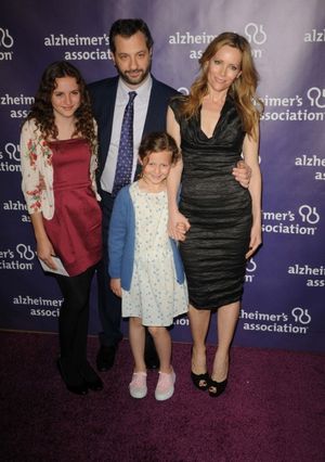 Judd Apatow, Leslie Mann and Family @ BroadwayWorld Judd Apatow, Leslie Mann and Family Photo