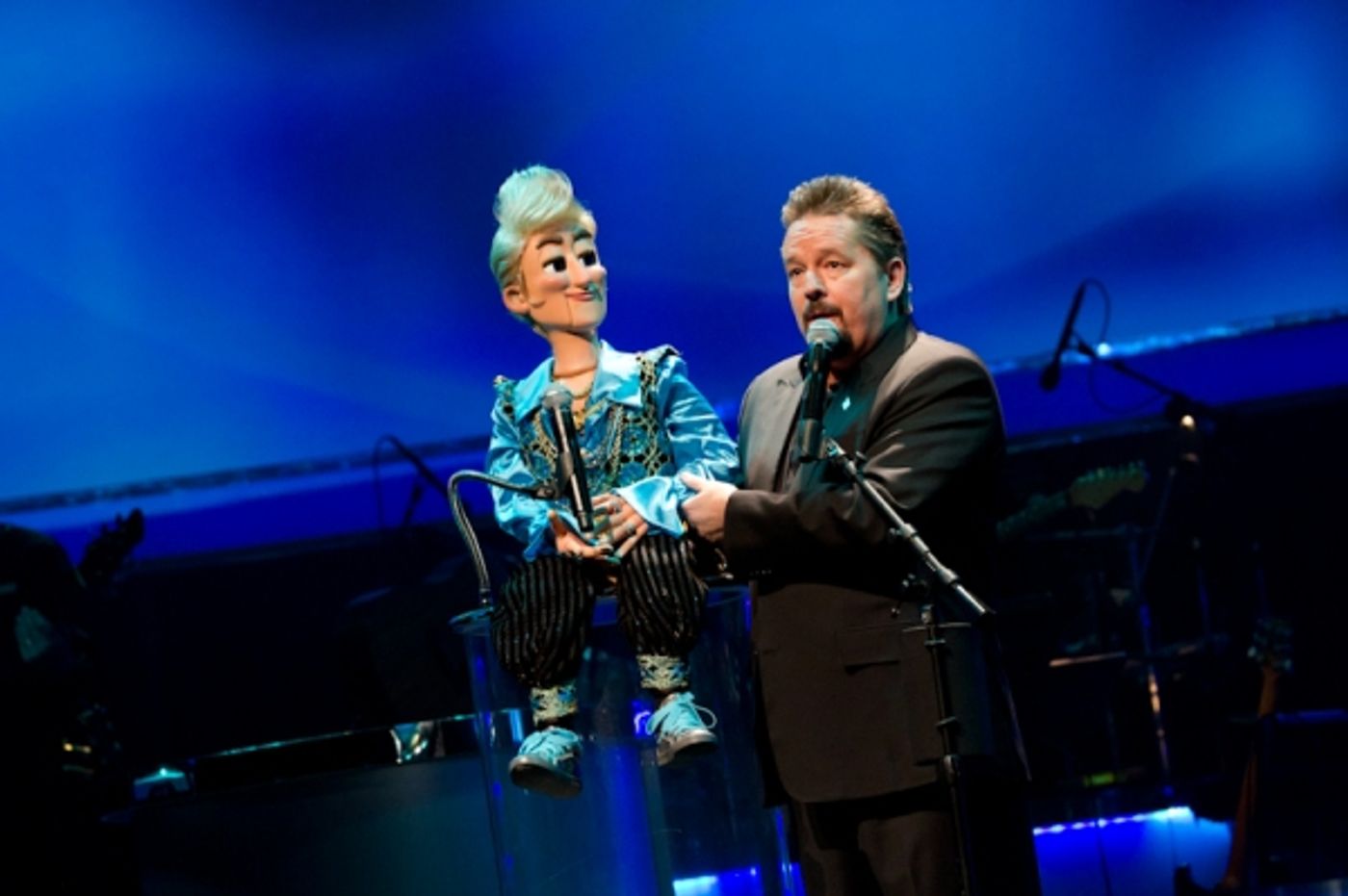 Photo Flash: Terry Fator Celebrates 2-Year Anniversary at the Mirage  Image