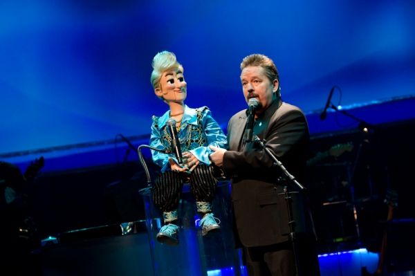 Ventriloquist Terry Fator  Photo