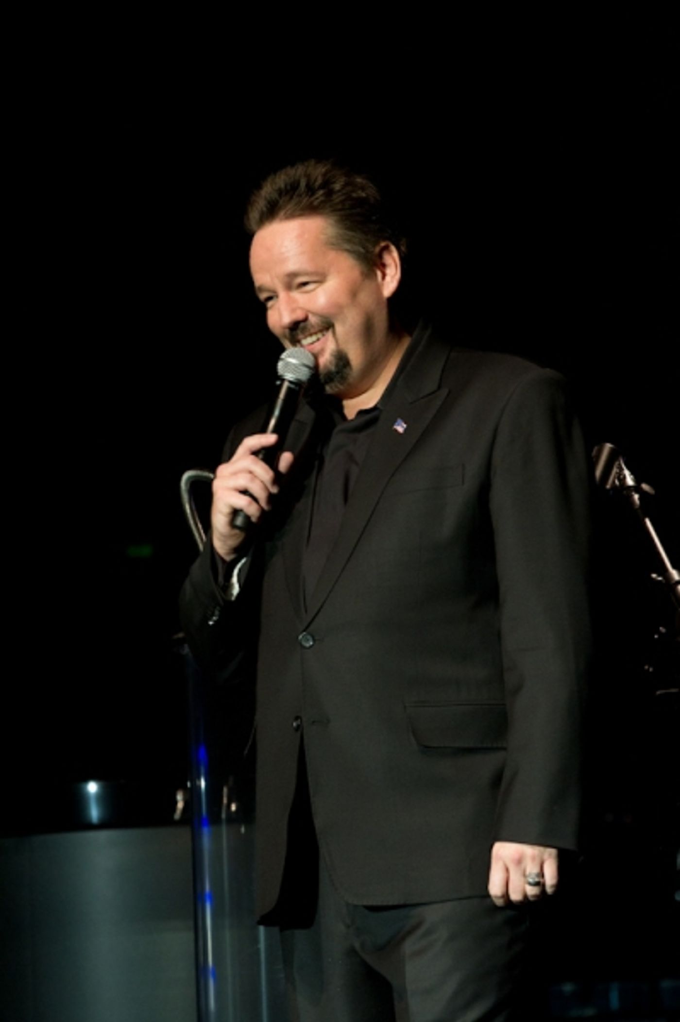 Photo Flash: Terry Fator Celebrates 2-Year Anniversary at the Mirage  Image