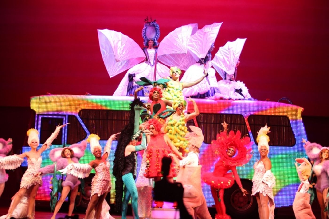 Photo Coverage: PRISCILLA QUEEN OF THE DESERT - Opening Night Curtain Call!  Image
