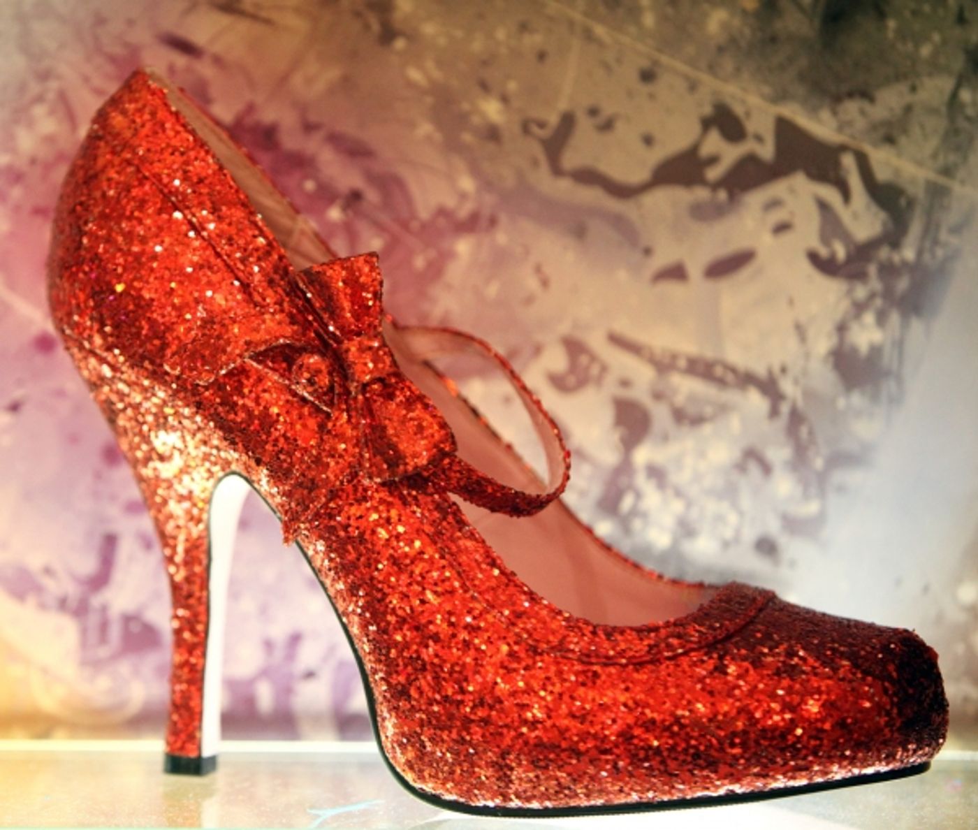 Photo Coverage: PRISCILLA Lobby Boutique is Open! Photo Coverage: PRISCILLA Lobby Boutique is Open! Image