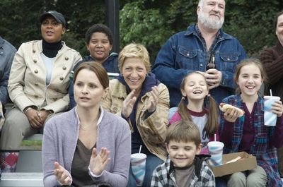 Edie Falco Photo
