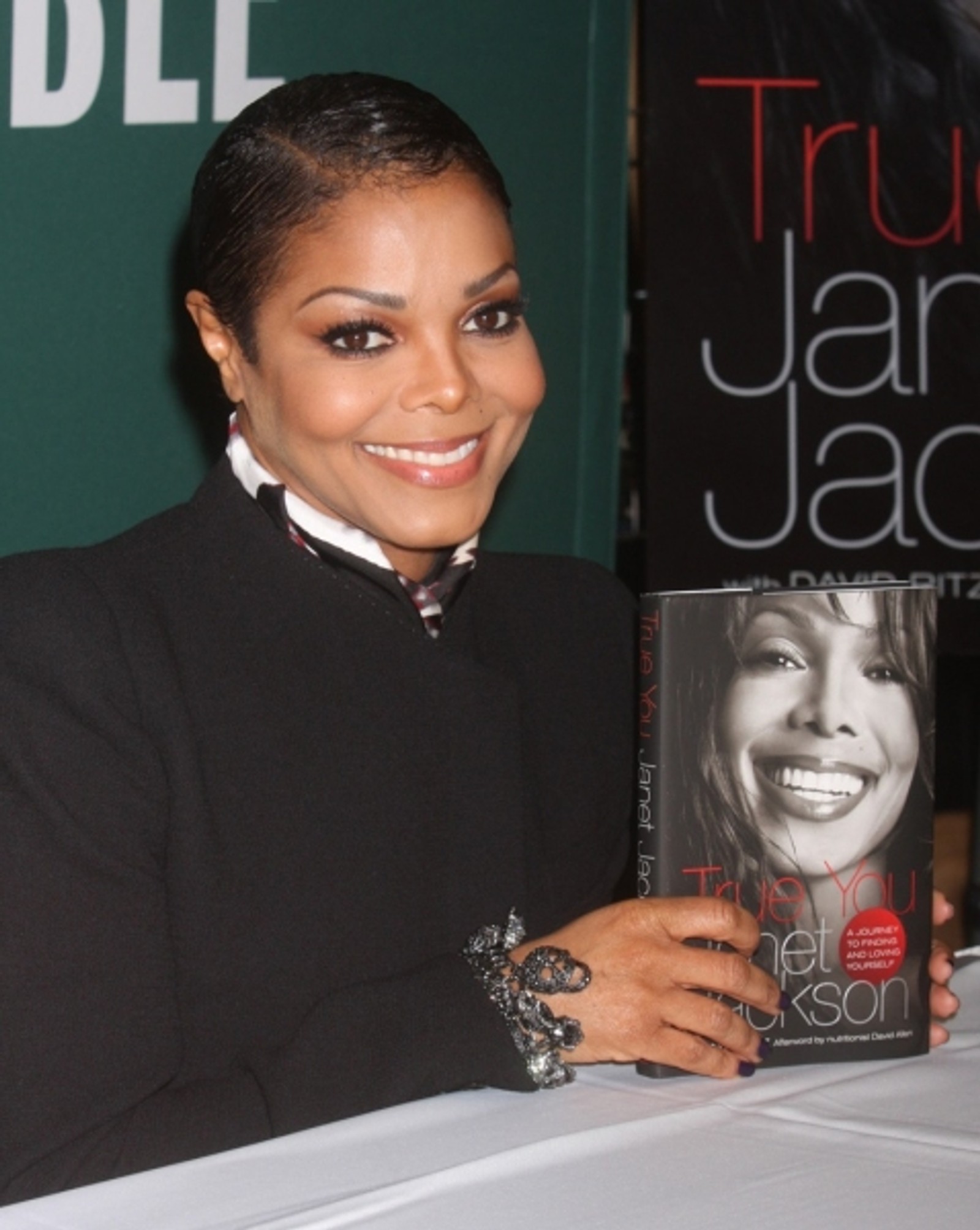 Photo Flash: Janet Jackson Promotes TRUE YOU Book in NYC — photo 2 of 3