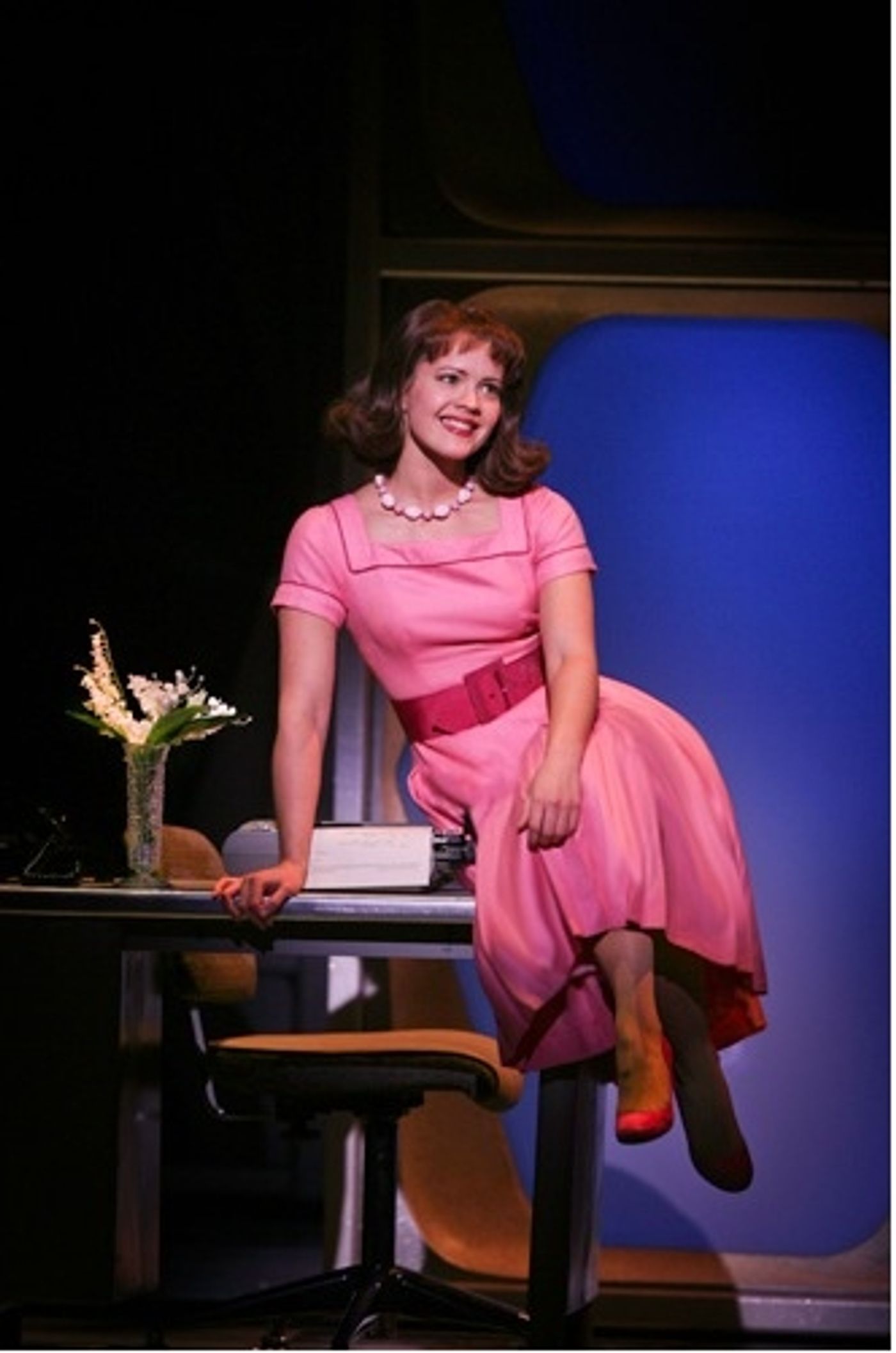 Photo Flash: New HOW TO SUCCEED Production Shots!  Image