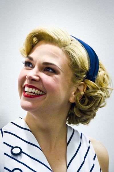 Sutton Foster Photo
