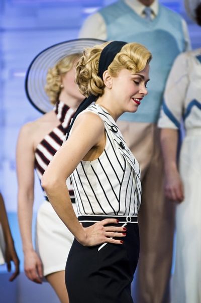 Sutton Foster Photo