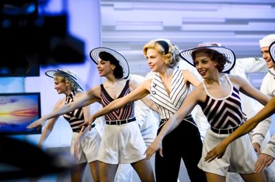Sutton Foster and the cast of ANYTHING GOES on Good Morning America Photo