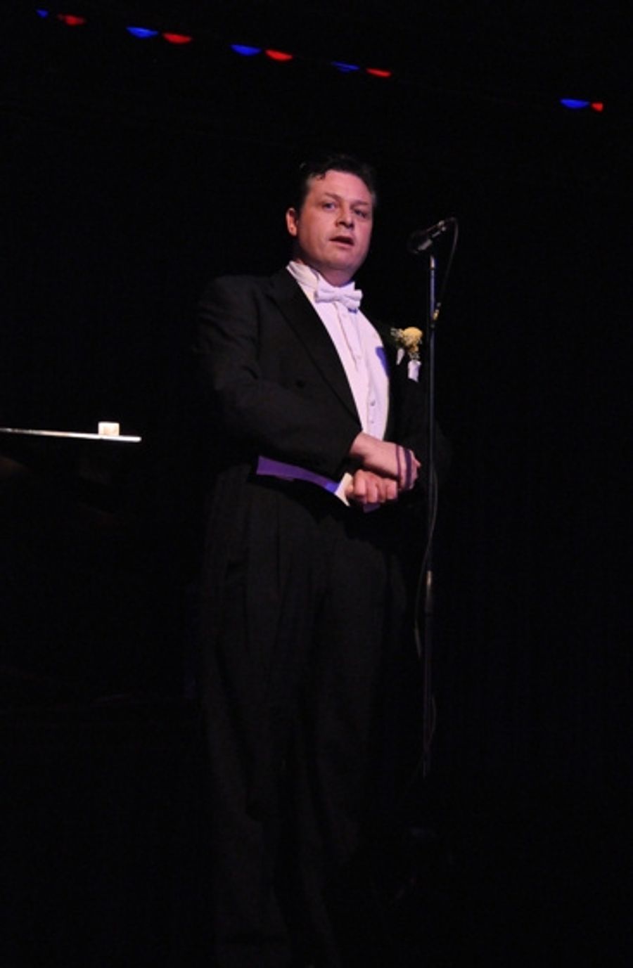 Photo Coverage: Anthony Kearns Sings at 'Since You Went Away' Image