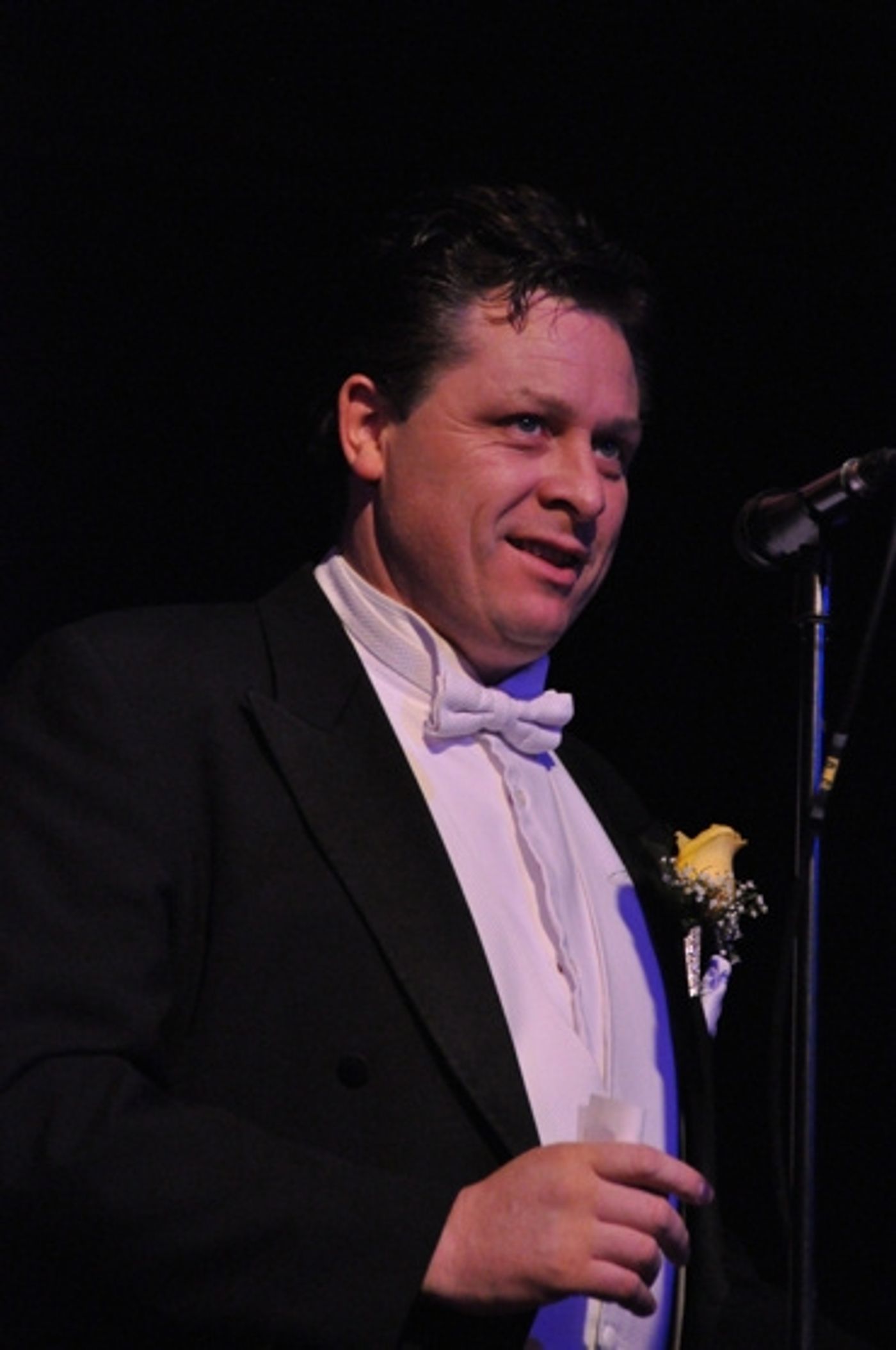 Photo Coverage: Anthony Kearns Sings at 'Since You Went Away'  Image