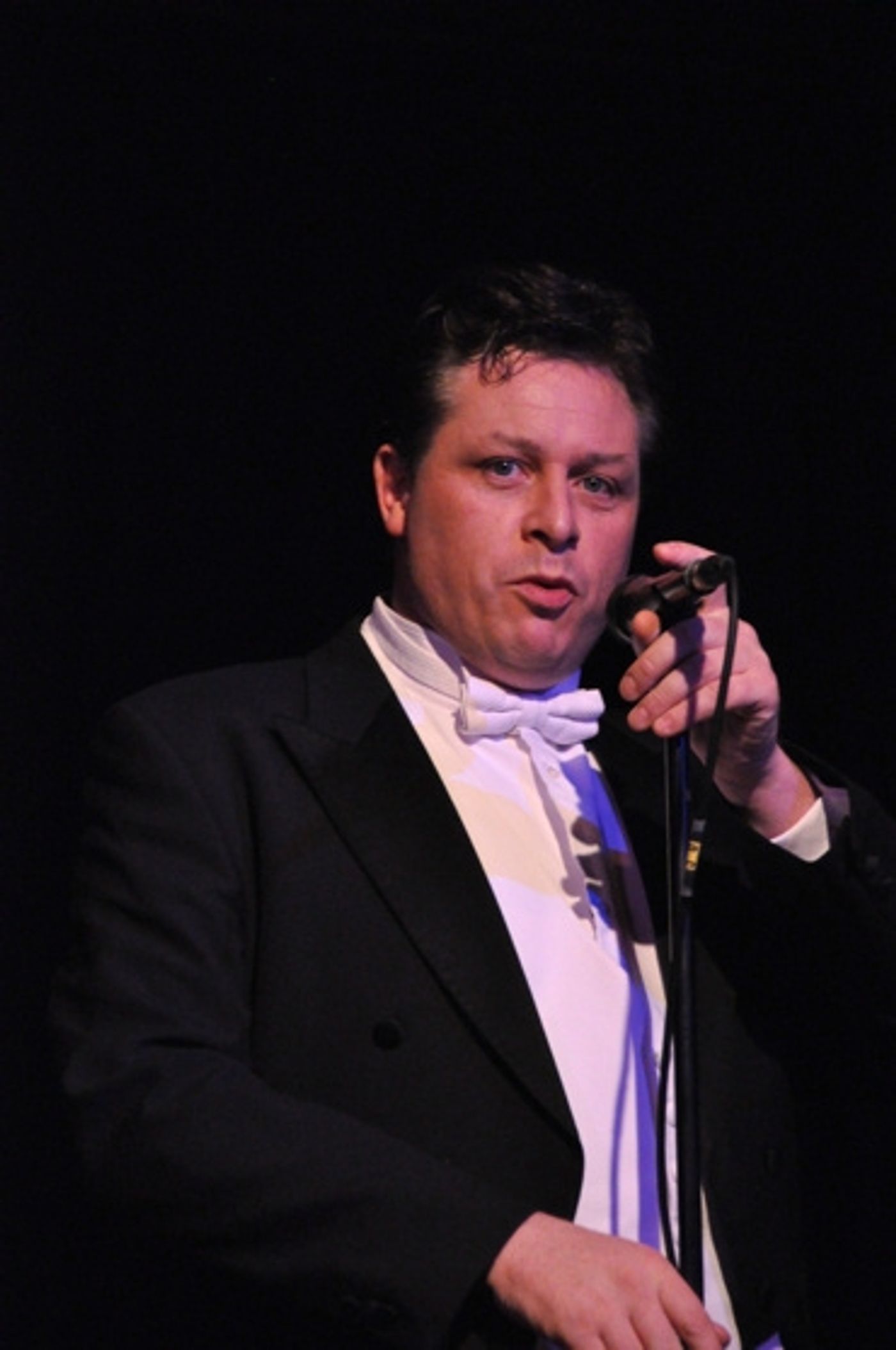 Photo Coverage: Anthony Kearns Sings at 'Since You Went Away'  Image