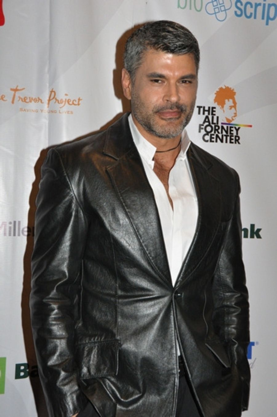 Photo Coverage: Night of 1000 Gowns Celebrates LGBT Community Image