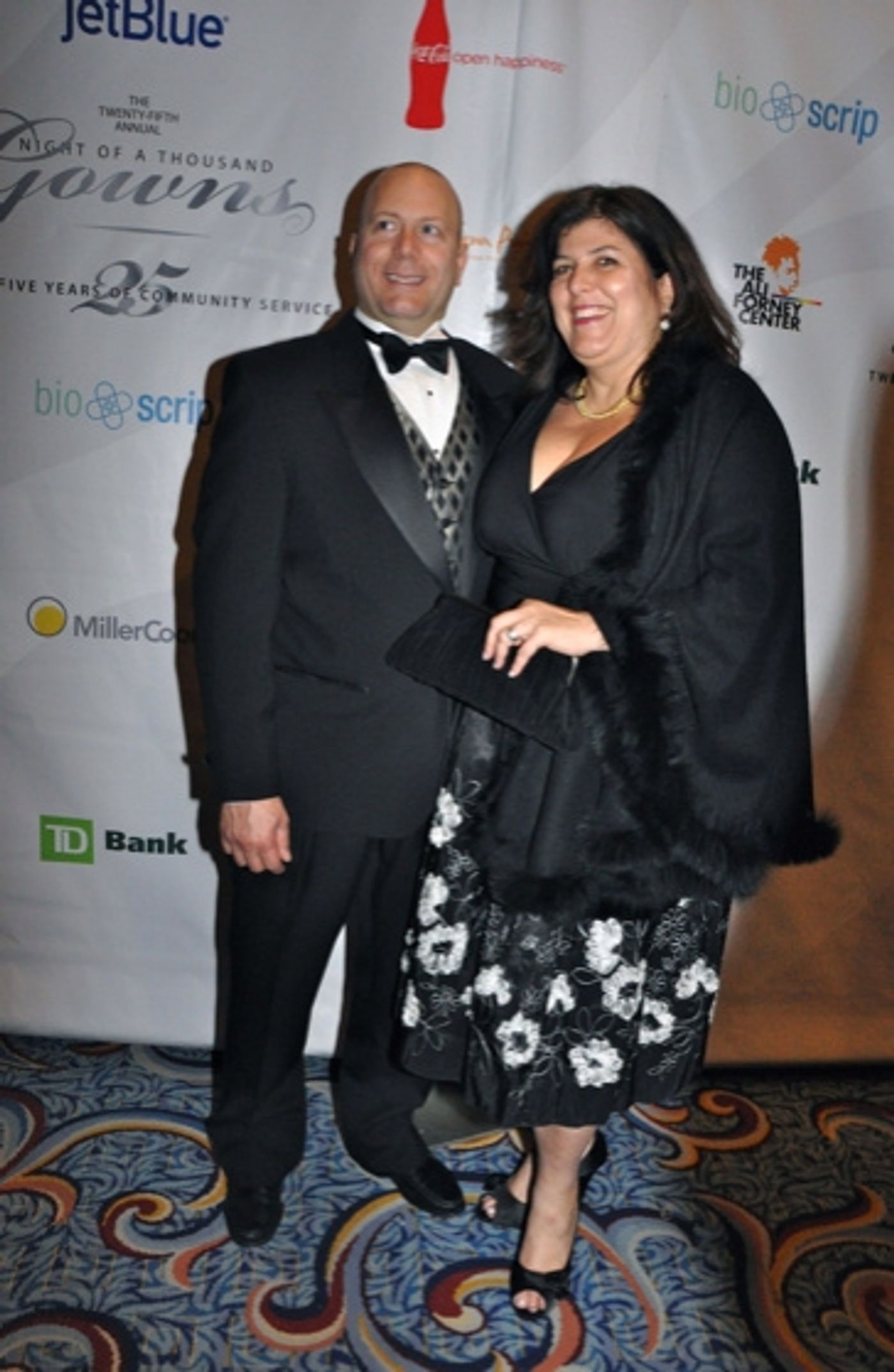 Photo Coverage: Night of 1000 Gowns Celebrates LGBT Community  Image