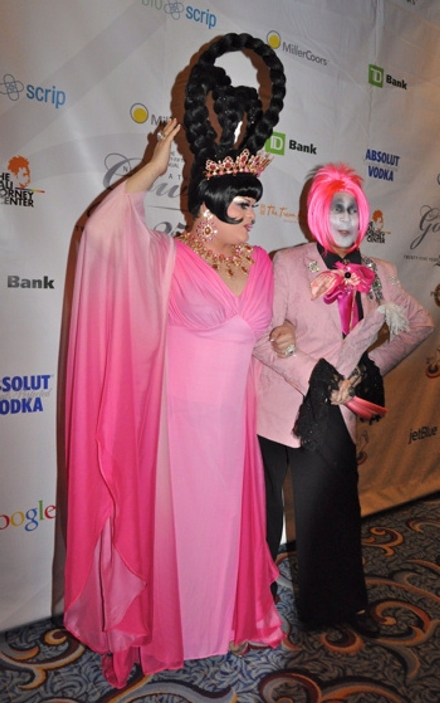 Photo Coverage: Night of 1000 Gowns Celebrates LGBT Community  Image